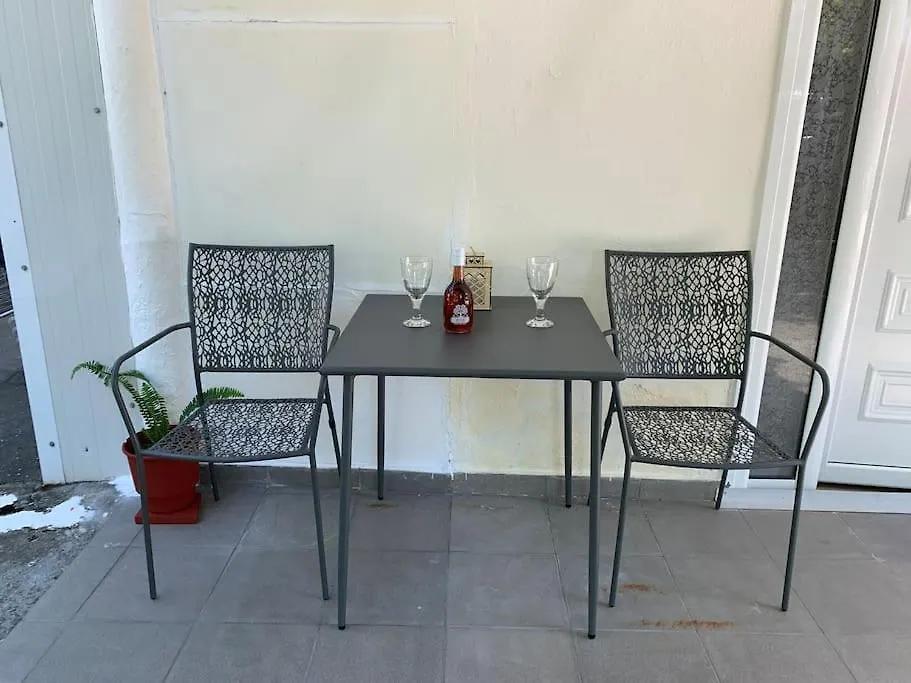 Yalos Studio Stavros  Holiday home Stavros (Thessaloniki)